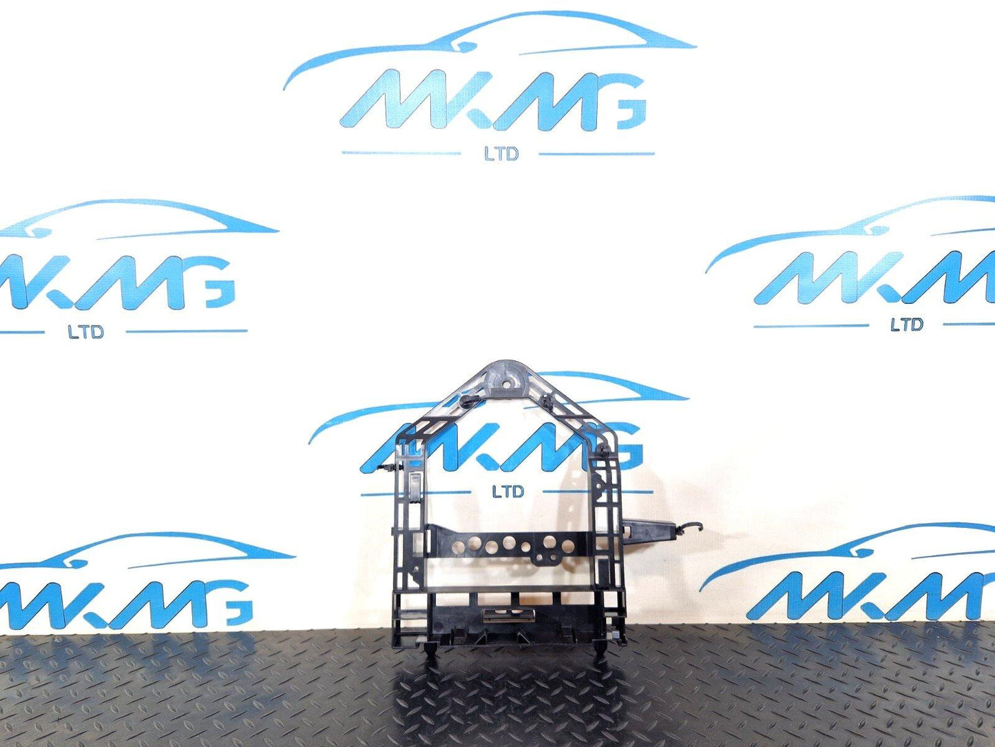 14-21 MERCEDES BENZ C300h W205 OEM REAR CONTROL MODULE BRACKET MOUNT A2055456000