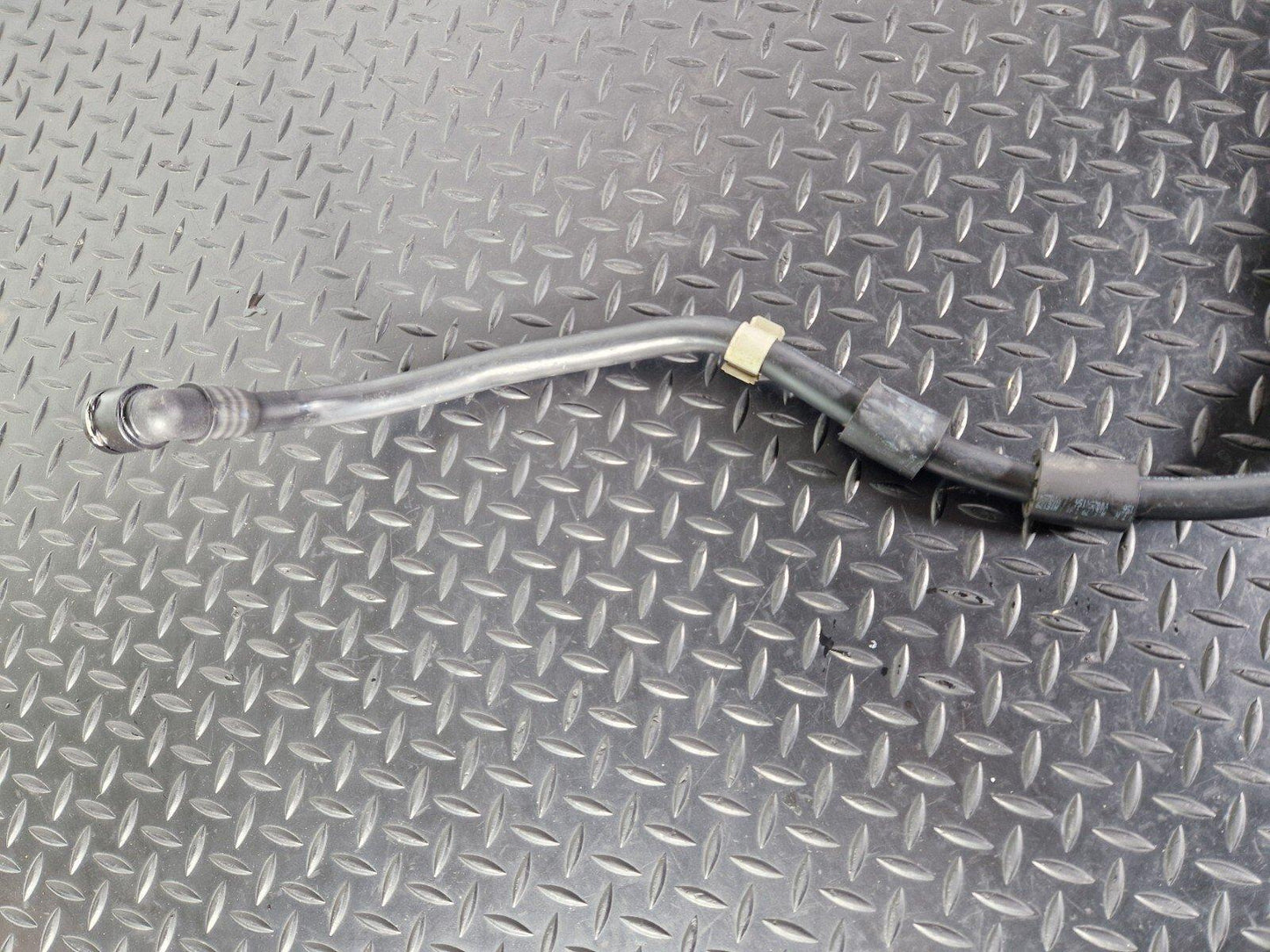 14-21 MERCEDES BENZ W205 WATER COOLANT PIPE HOSE LINE A2055013691