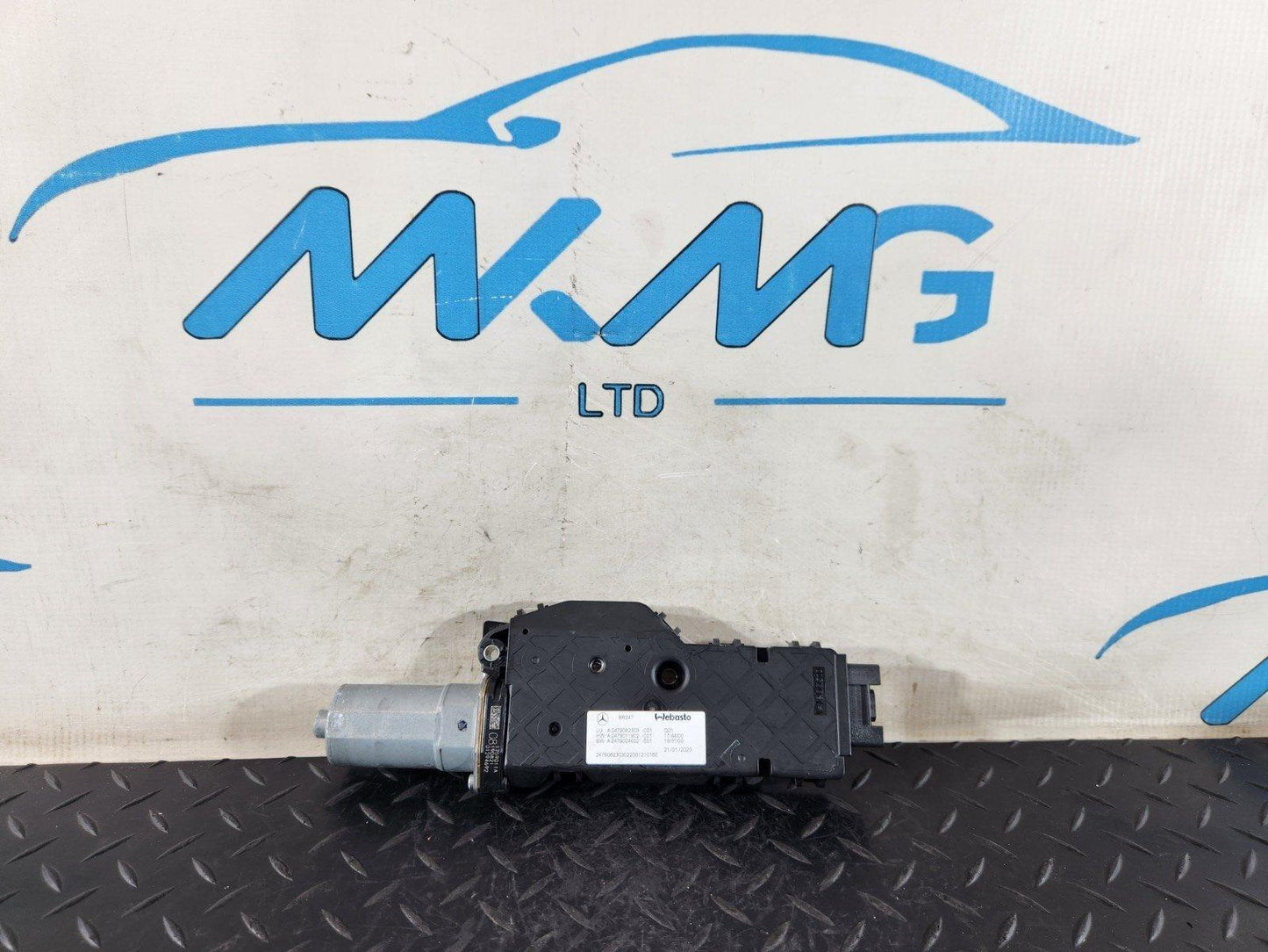 19-ON MERCEDES BENZ B CLASS W247 GENUINE SUNROOF MOTOR A2479062303 A2479011902