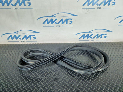 11-19 MERCEDES ML W166 OEM REAR LEFT OR RIGHT SIDE DOOR RUBBER SEAL A1666970151