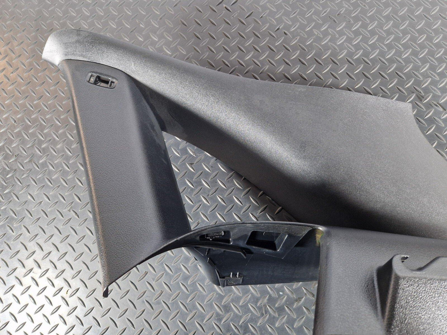 19-ON MERCEDES B CLASS W247 REAR RIGHT C PILLAR TRIM COVER  A2476901200