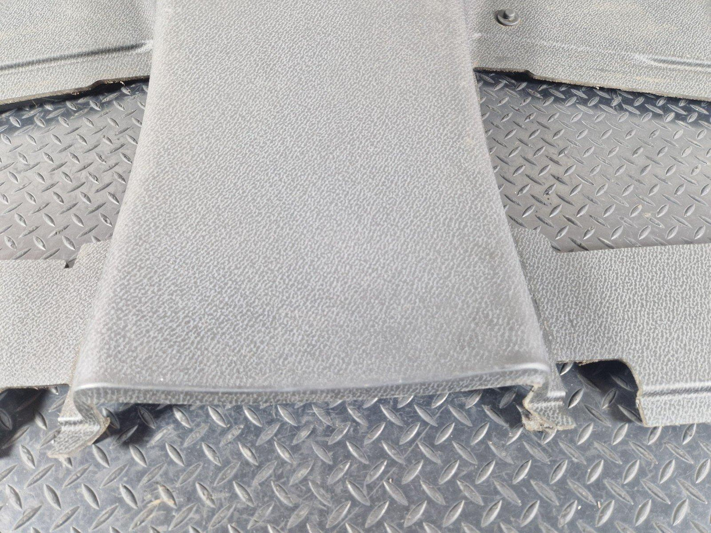 14-23 MERCEDES BENZ VITO W447 GENUINE FRONT FLOOR MAT CARPET