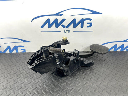 BMW X1 2 SERIES F45 F46 F48 GENUINE BRAKE PEDAL 6856600 6860677