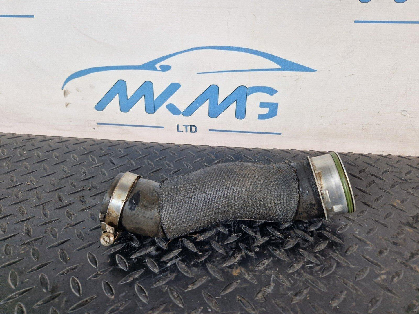 10-18 VW TOUAREG 7P GENUINE INTERCOOLER HOSE PIPE 7P0145943