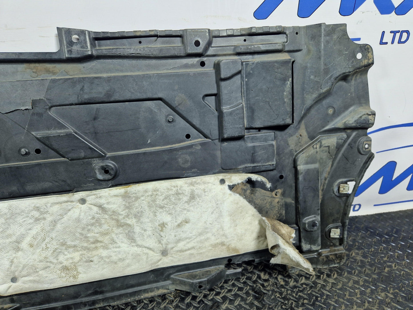 MERCEDES B CLASS W247 RIGHT O/S SIDE UNDERBODY COVER A2476800505 A1776808803