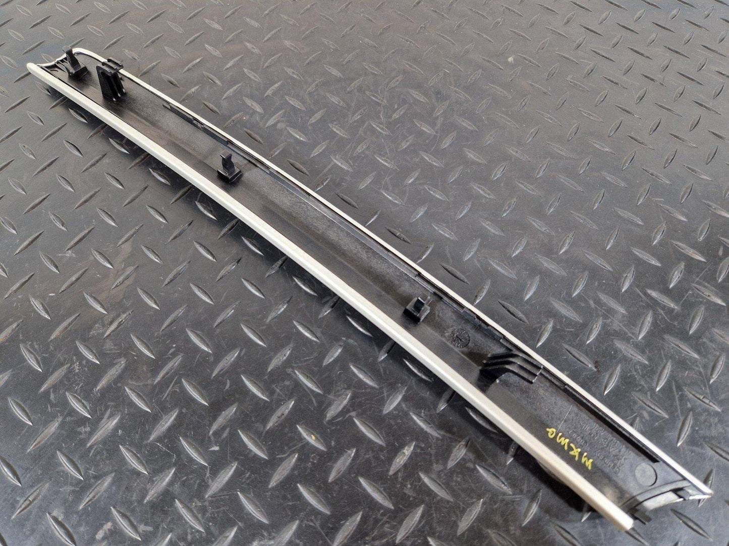 10-15 AUDI Q7 4L GENUINE OEM REAR RIGHT O/S DOOR PANEL TRIM COVER 4L0867420