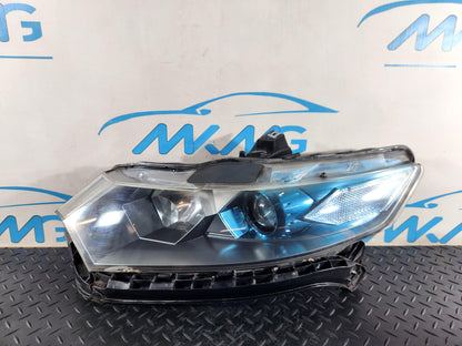 Honda Civic FN Hatchback Front Left Passenger Side Headlight *Damaged* 100-22877