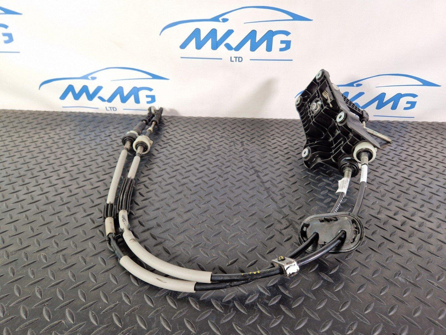 14-19 MERCEDES BENZ GLA X156 GEAR SELECTOR CABLE LINKAGE A1763600373