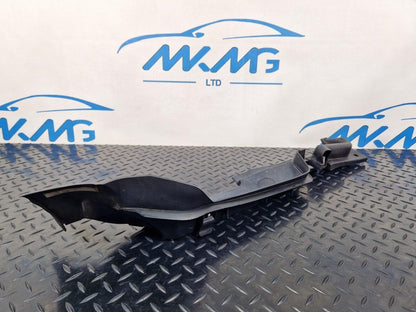 16-19 AUDI A4 B9 GENUINE RIGHT DRIVER SIDE WING PANEL SEAL 8W0821170
