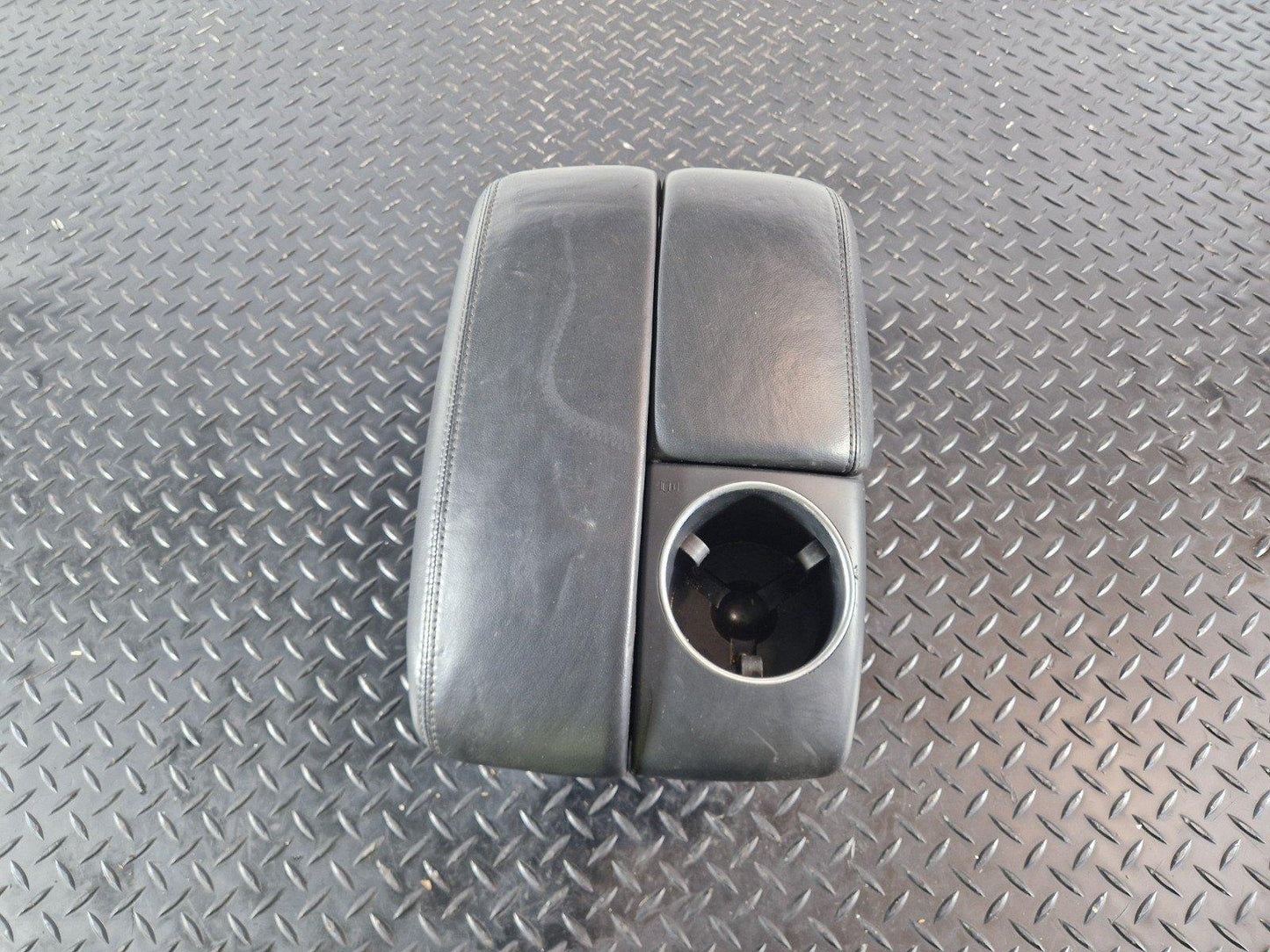 10-15 AUDI Q7 4L GENUINE CENTER CONSOLE LEATHER ARMREST CUP HOLDER 4L2864207N