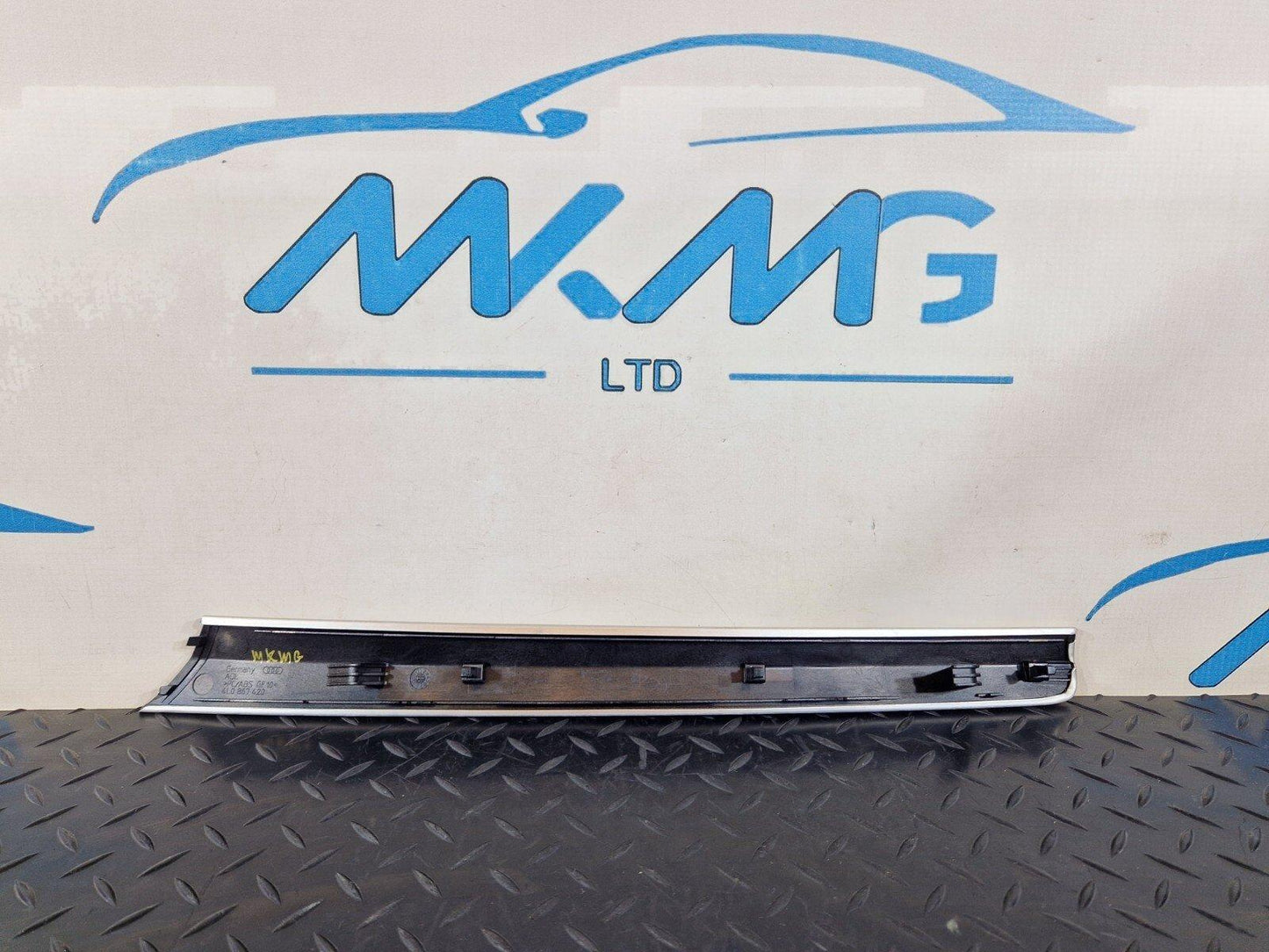 10-15 AUDI Q7 4L GENUINE OEM REAR RIGHT O/S DOOR PANEL TRIM COVER 4L0867420