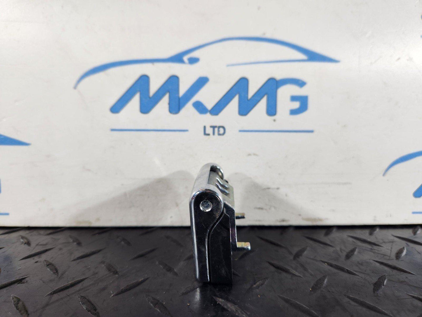 16-20 AUDI Q7 4M GENUINE BOOT TRUNK LUGGAGE HOOK TRIM