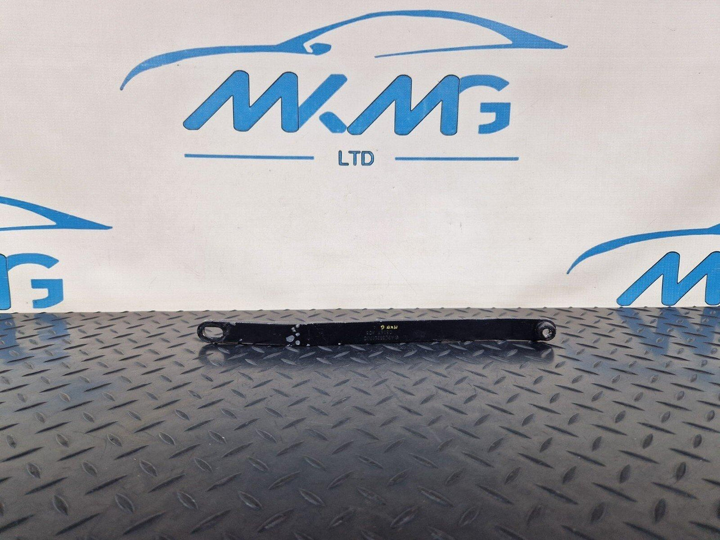 14-21 MERCEDES BENZ C220d W205 REINFORCEMENT RADIATOR SUPPORT STRUT A2056201700