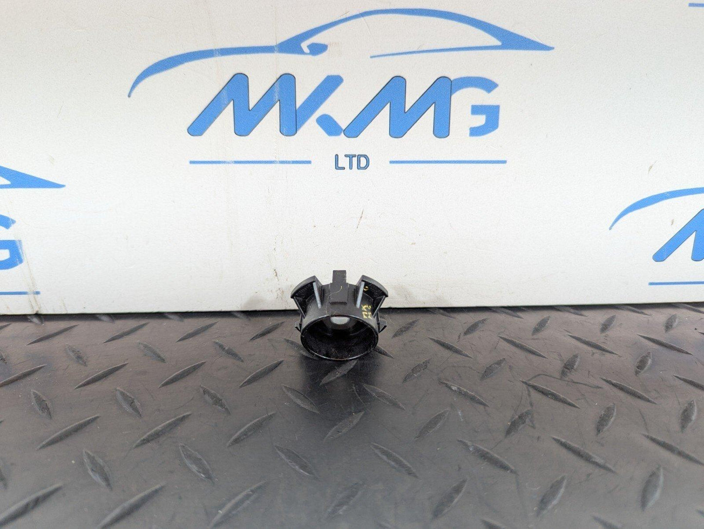11-19 MERCEDES BENZ ML W166 GENUINE MOUNTING PLATE A1665040095