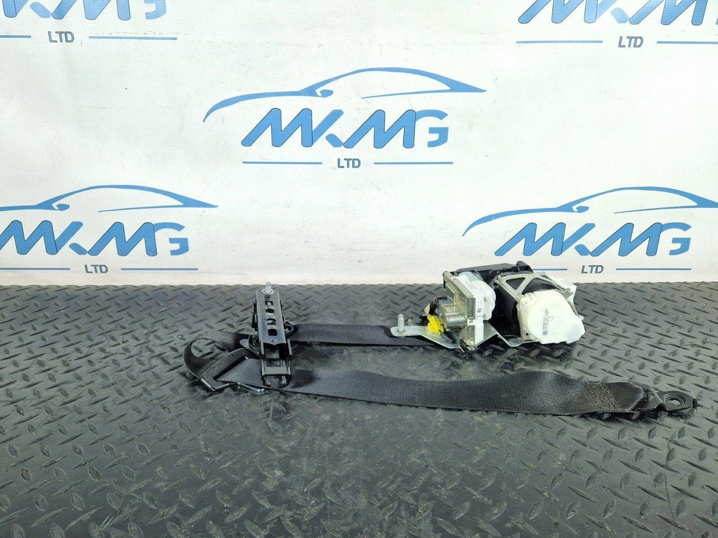 16-19 MERCEDES BENZ GLE W166 GENUINE REAR RIGHT O/S SEATBELT A1668603285