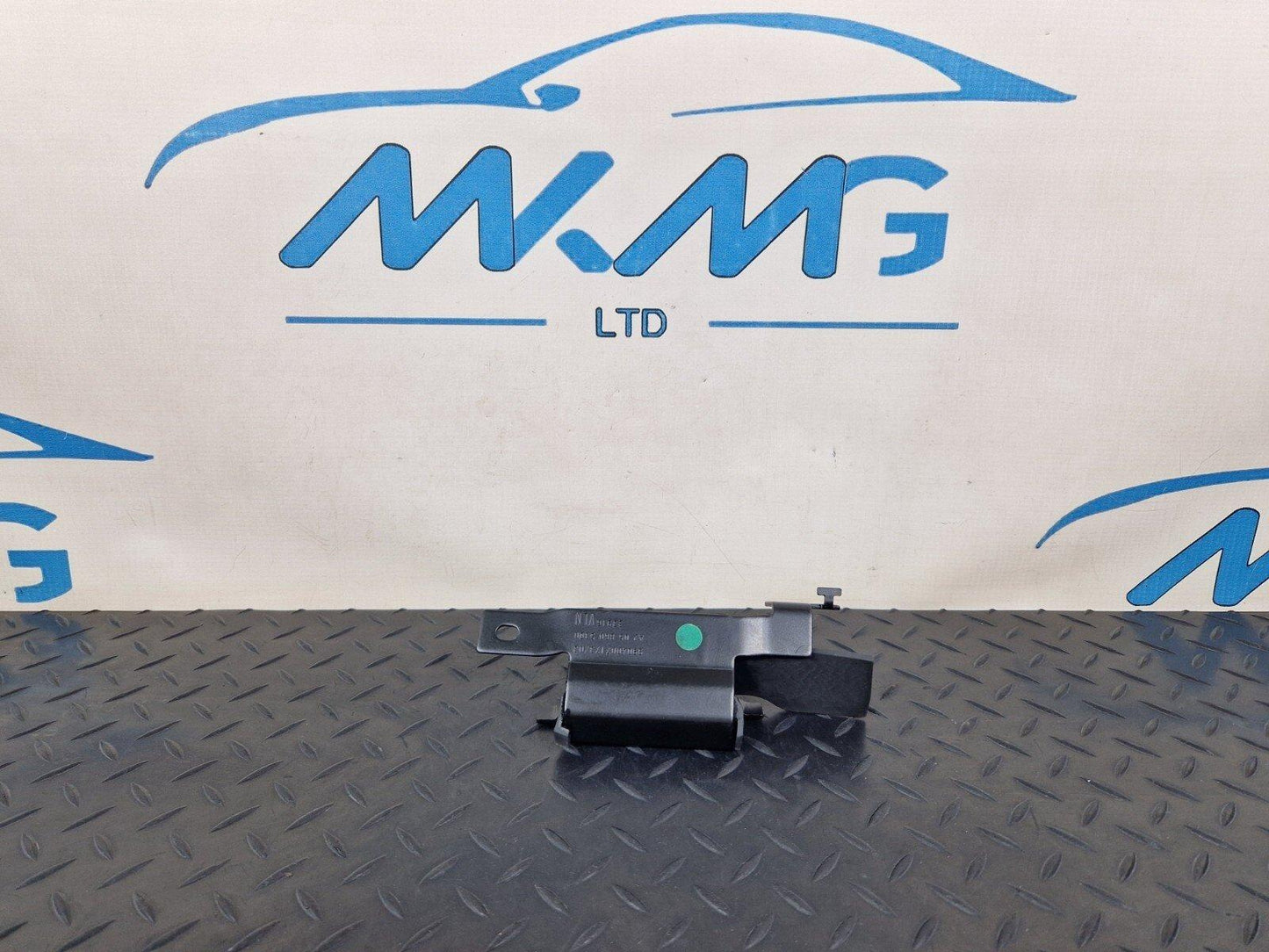 14-21 MERCEDES C220d W205 OEM BOOT TRUNK LEFT N/S LUGGAGE NET HOLDER A2058605300