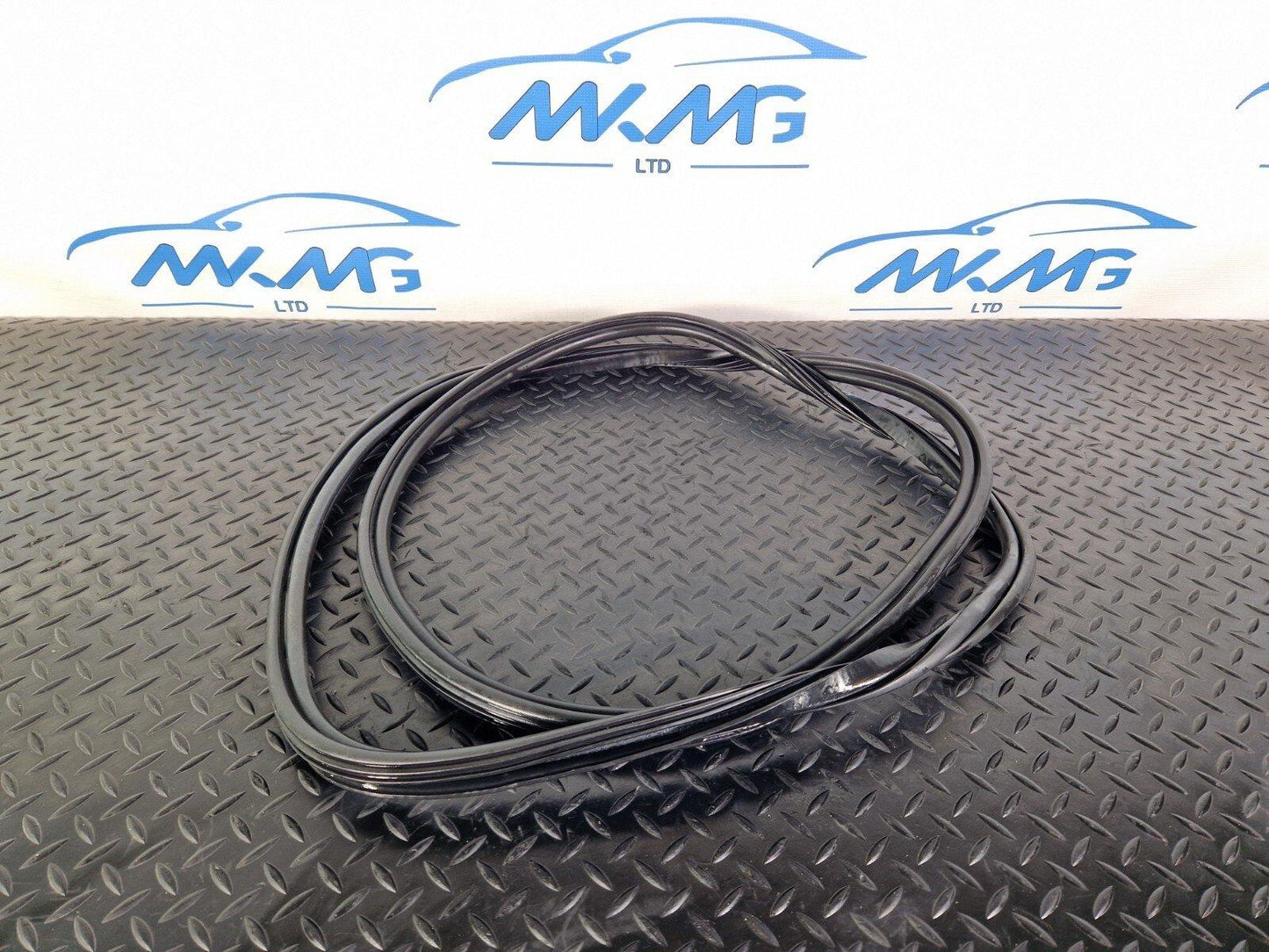 12-17 AUDI Q5 S-LINE GENUINE OEM REAR LEFT SIDE DOOR SEAL 8R0833721F