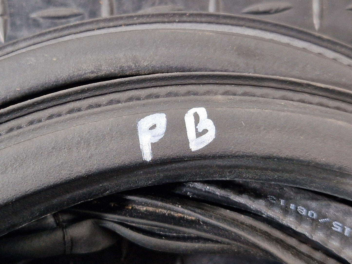 16-19 AUDI A4 B9 REAR LEFT OR RIGHT DOOR RUBBER SEAL 8W5833721