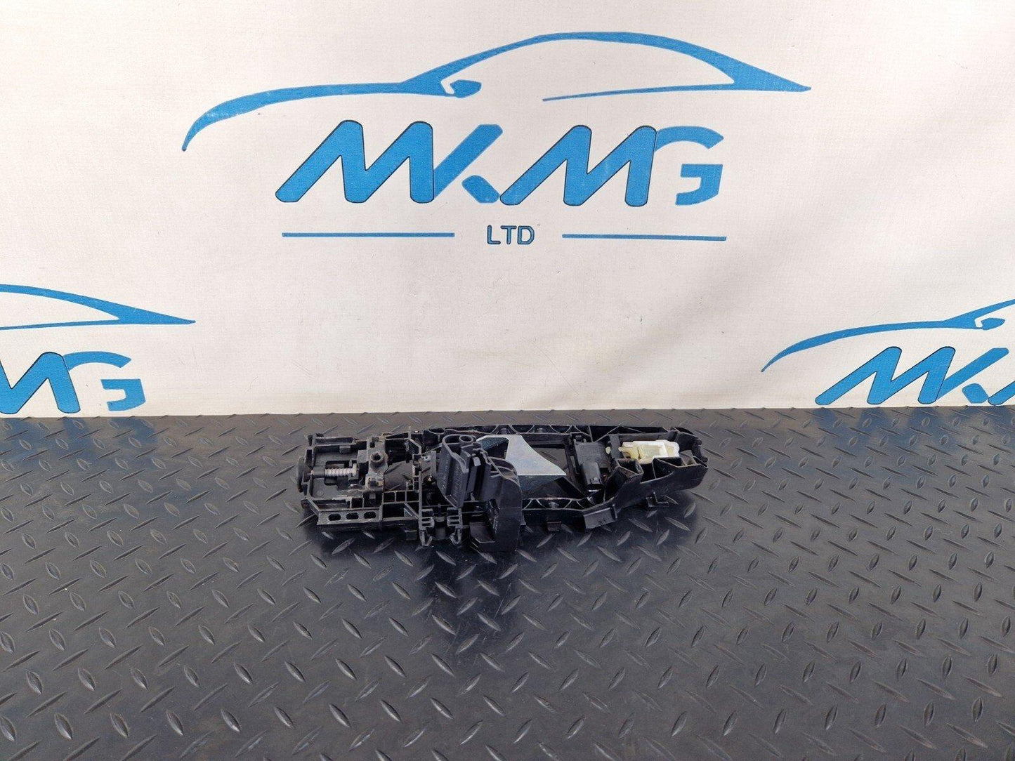 14-21 MERCEDES BENZ C300h W205 GENUINEREAR LEFT PASSENGER DOOR LOCK A0997602100