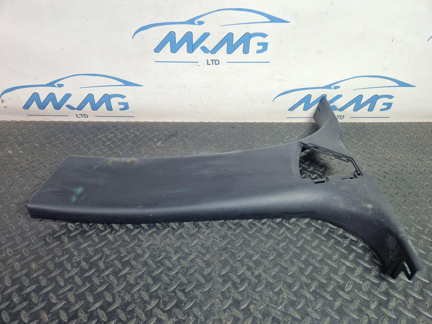 12-18 Land Rover Range Rover Evoque L538 N/S Left B-Pillar Trim BJ32243A53AG