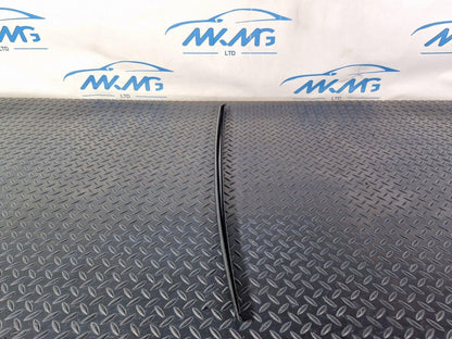16-19 AUDI A4 B9  FRONT LEFT WINDSCREEN WEATHERSTRIP MOULDING STRIP 8W0854327C
