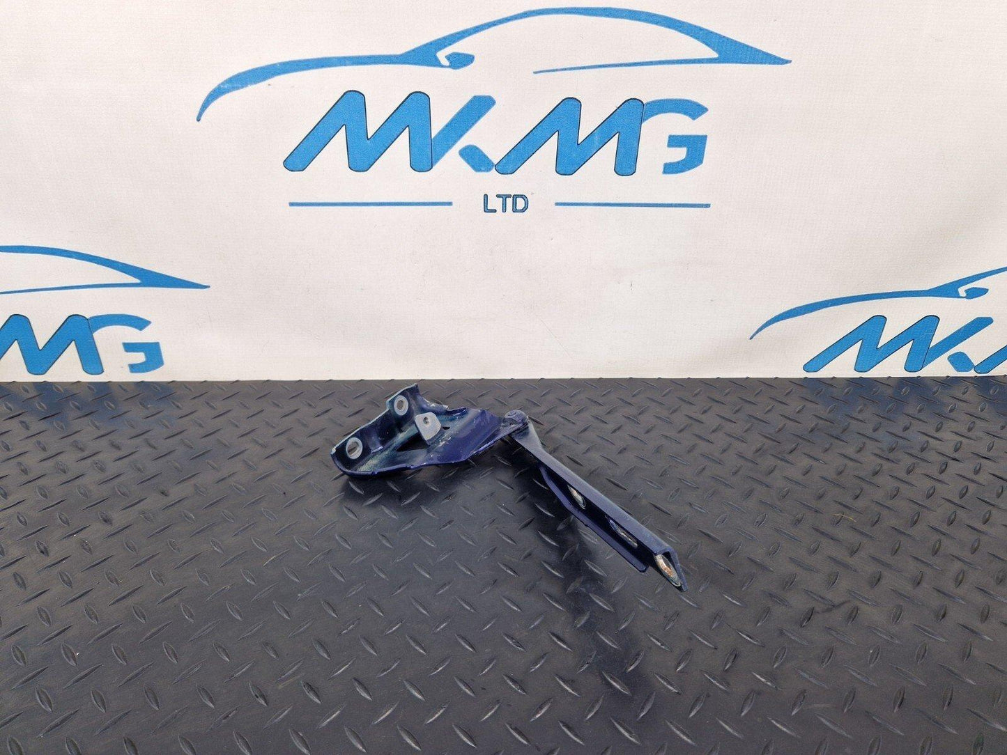 12-17 AUDI S5 CONVERTIBLE FRONT RIGHT BONNET HOOD HINGE IN BLUE 8T0823302E