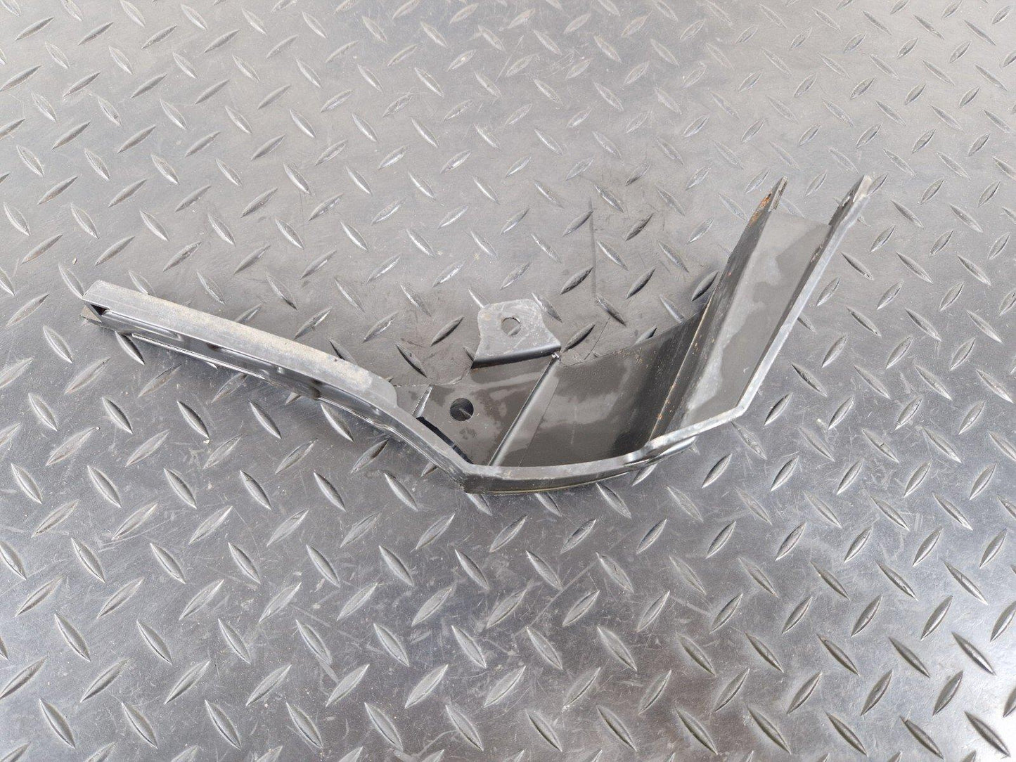 14-21 MERCEDES BENZ C300h W205 OEM REAR BUMPER LEFT BRACKET A2058854223