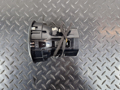 19-ON MERCEDES B CLASS W247 DASHBOARD AIR VENT FITS LEFT & RIGHT A2478307201