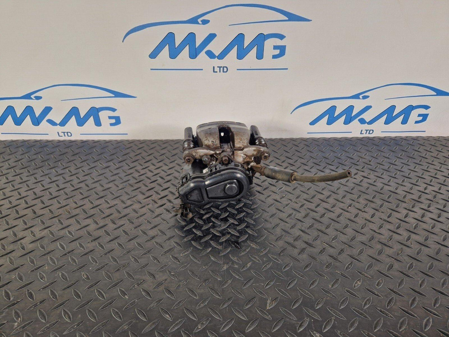 14-20 MERCEDES BENZ GLA X156 GENUINE REAR RIGHT O/S BRAKE CALIPER A2464232498