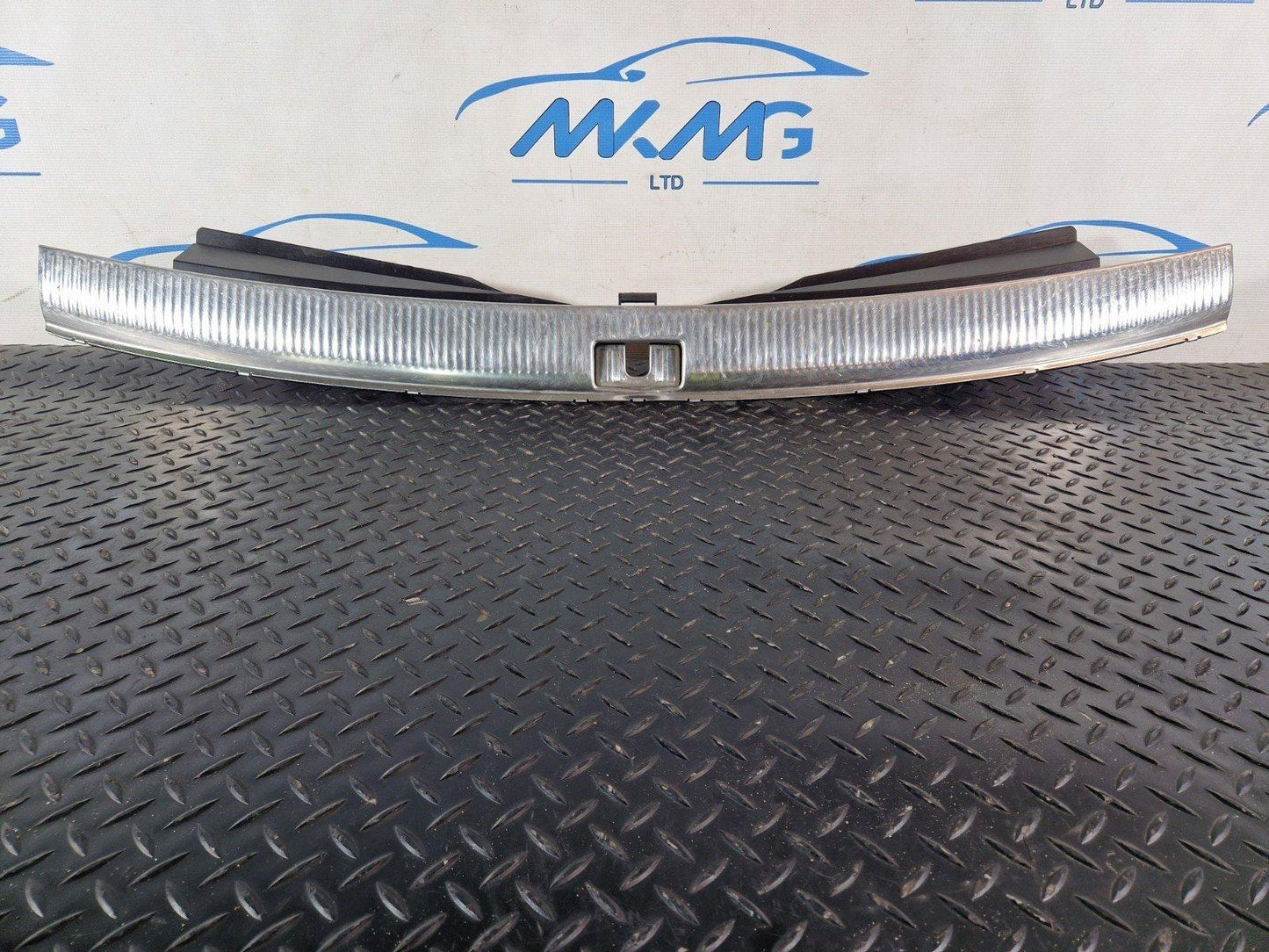 Audi    Unknown Part Type 4L0864483