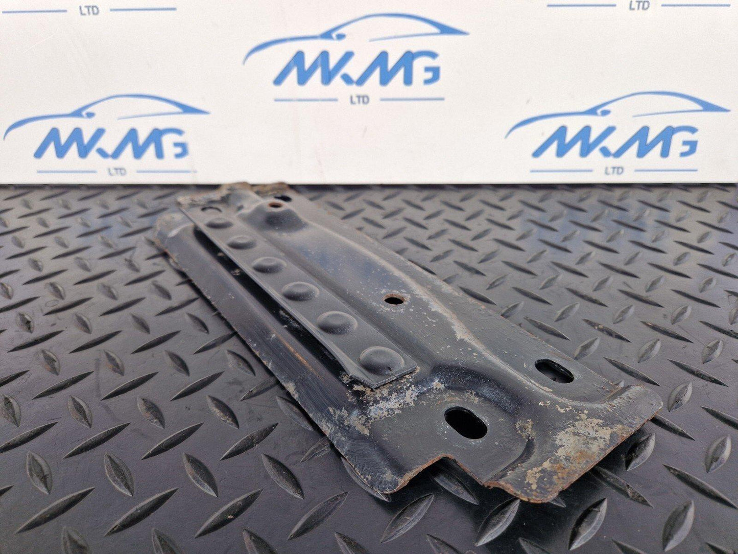 16-23 AUDI S5 COUPE MUFFLER MOUNT BRACKET PLATE 8W0803183A