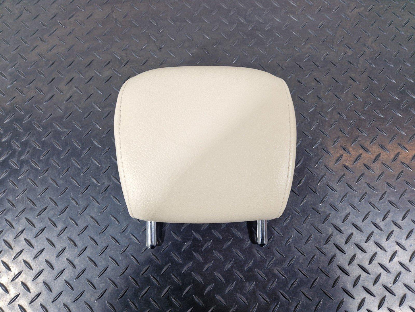 16-24 AUDI A5 F5  REAR RIGHT OR LEFT SIDE LEATHER HEADREST