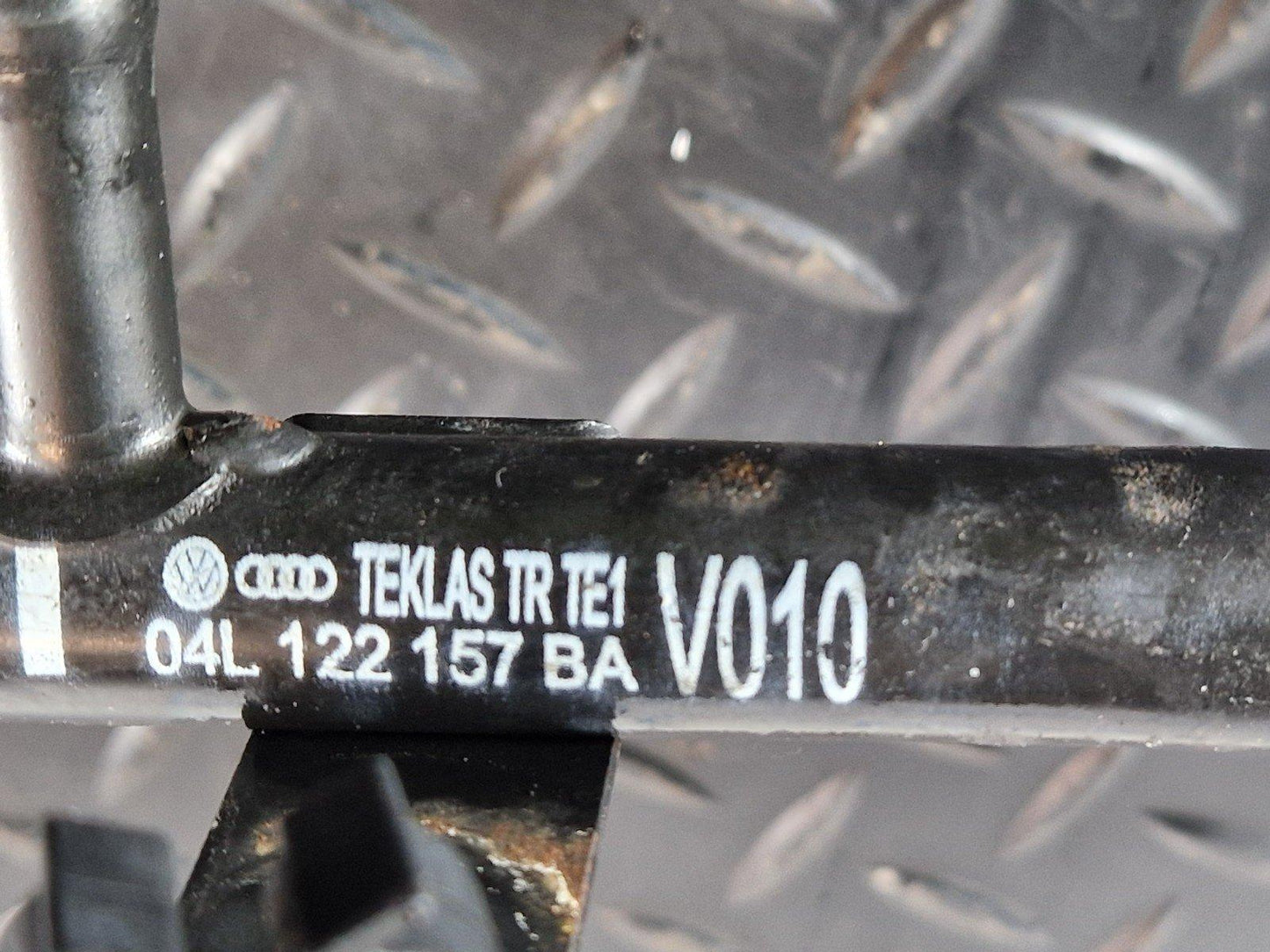 12-18 AUDI A6 C7 GENUINE WATER COOLANT PIPE 04L122157BA 04L121157A
