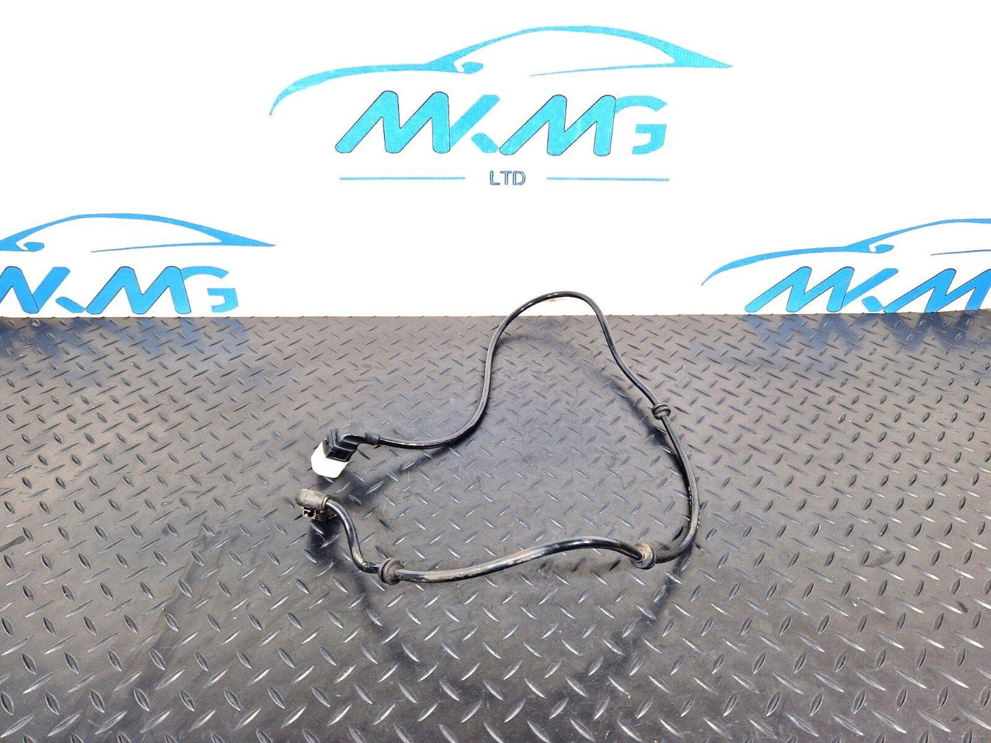 14-21 MERCEDES C-CLASS C250D W205 REAR LEFT BRAKE PAD WEAR SENSOR A2055404106