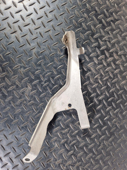 18-ON MERCEDES BENZ A CLASS W177 AMG LINE TURBINE MOUNT A6540960445