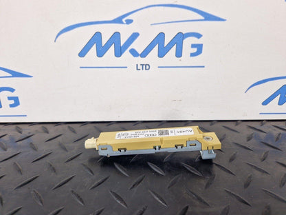 16-19 AUDI A4 B9 GENUINE ANTENNA AMPLIFIER 8W0035225