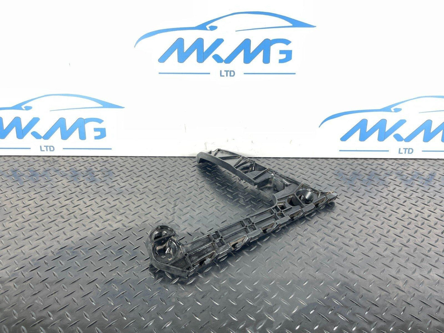 16-19 AUDI A4 B9 AVANT ULTRA GENUINE REAR LEFT N/S BUMPER BRACKET 8W9807453