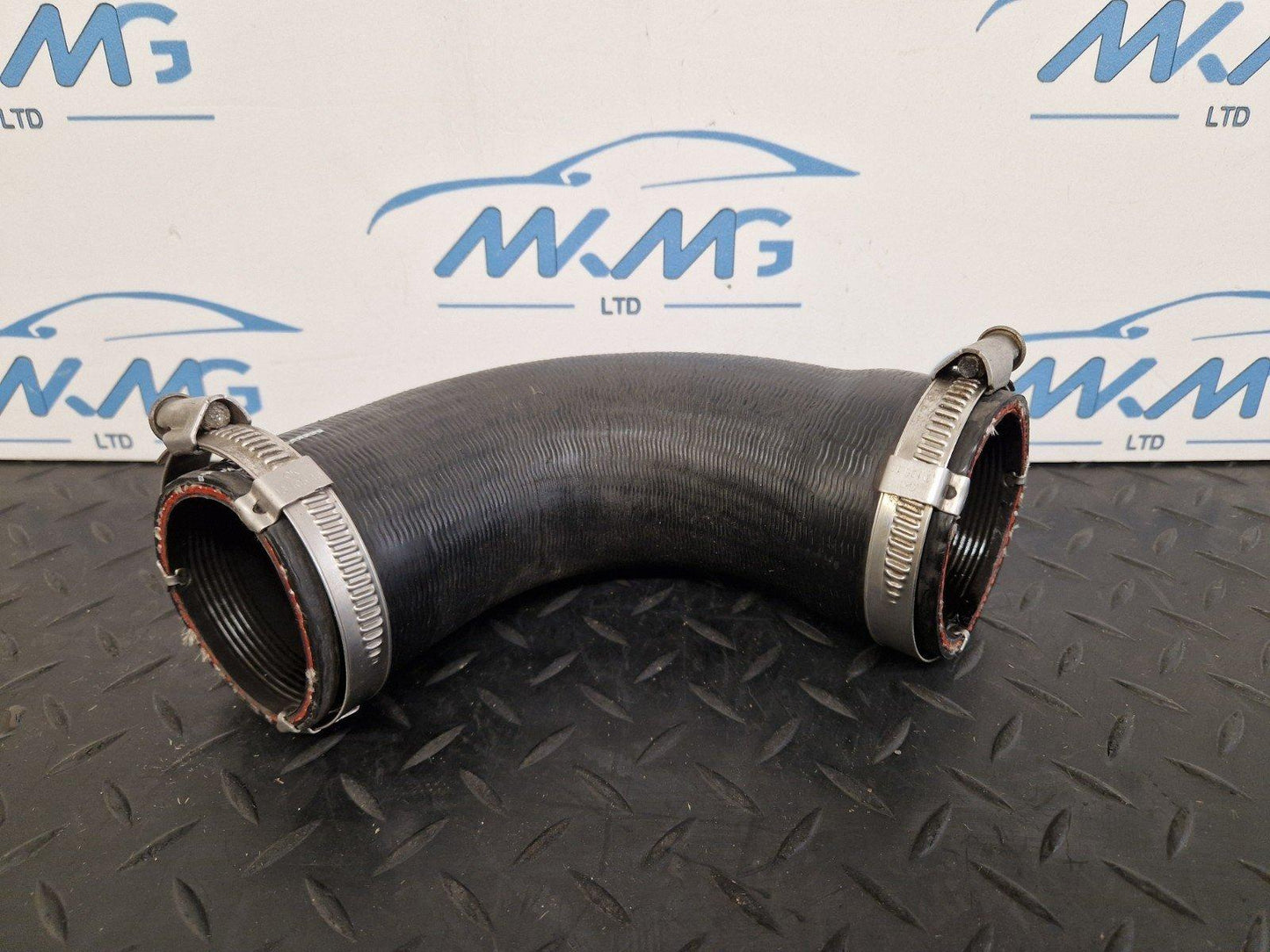 16-20 AUDI Q7 4M GENUINE INTERCOOLER HOSE PIPE 4M0145709G