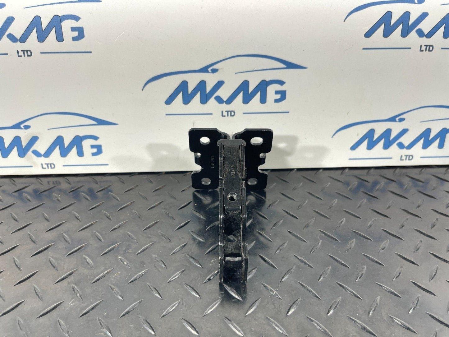 16-19 AUDI A4 B9 REAR SEAT BRACKET MOUNT 8W0886177A