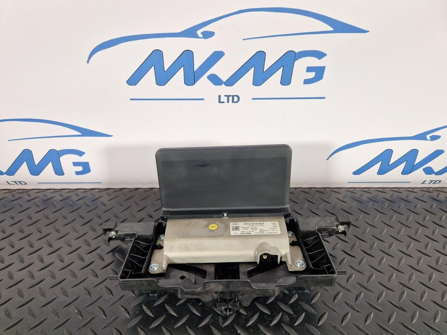 16-19 AUDI A4 B9 GENUINE MULTI MEDIA IN DASH SCREEN 8W2919604
