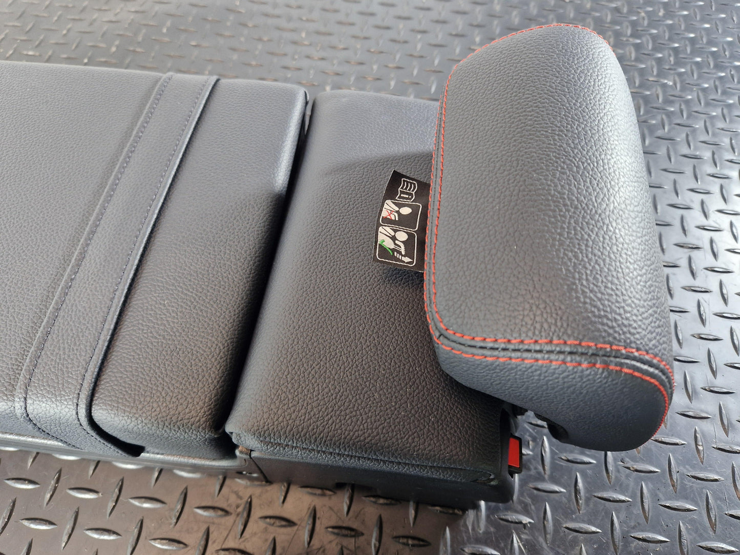 2019 - Mercedes-Benz B200d B-Class W247 SUV Centre Rear Armrest Seat