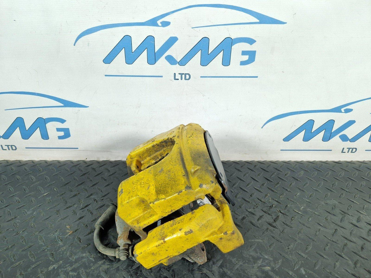 16-19 MERCEDES BENZ GLE W166 GENUINE FRONT RIGHT O/S BRAKE CALIPER