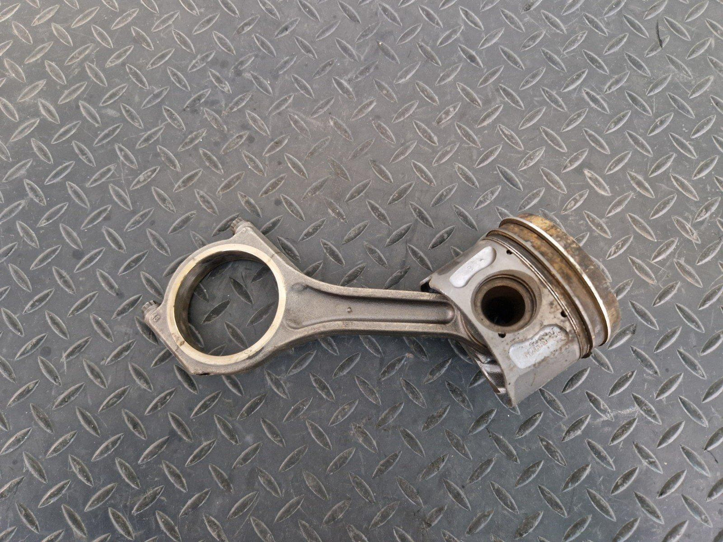 16-20 AUDI Q7 4M 3.0 DIESEL CRTC GENUINE ENGINE PISTON WITH CONNECTING ROD H268X