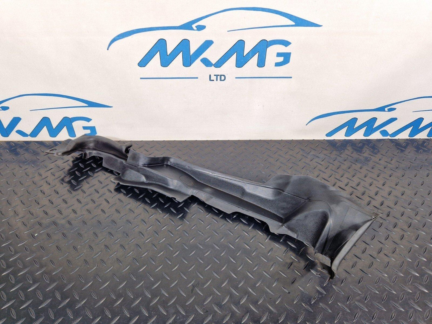 16-23 AUDI A5 F5 S-LINE FRONT LEFT WING FENDER SEAL TRIM 8W6821169C