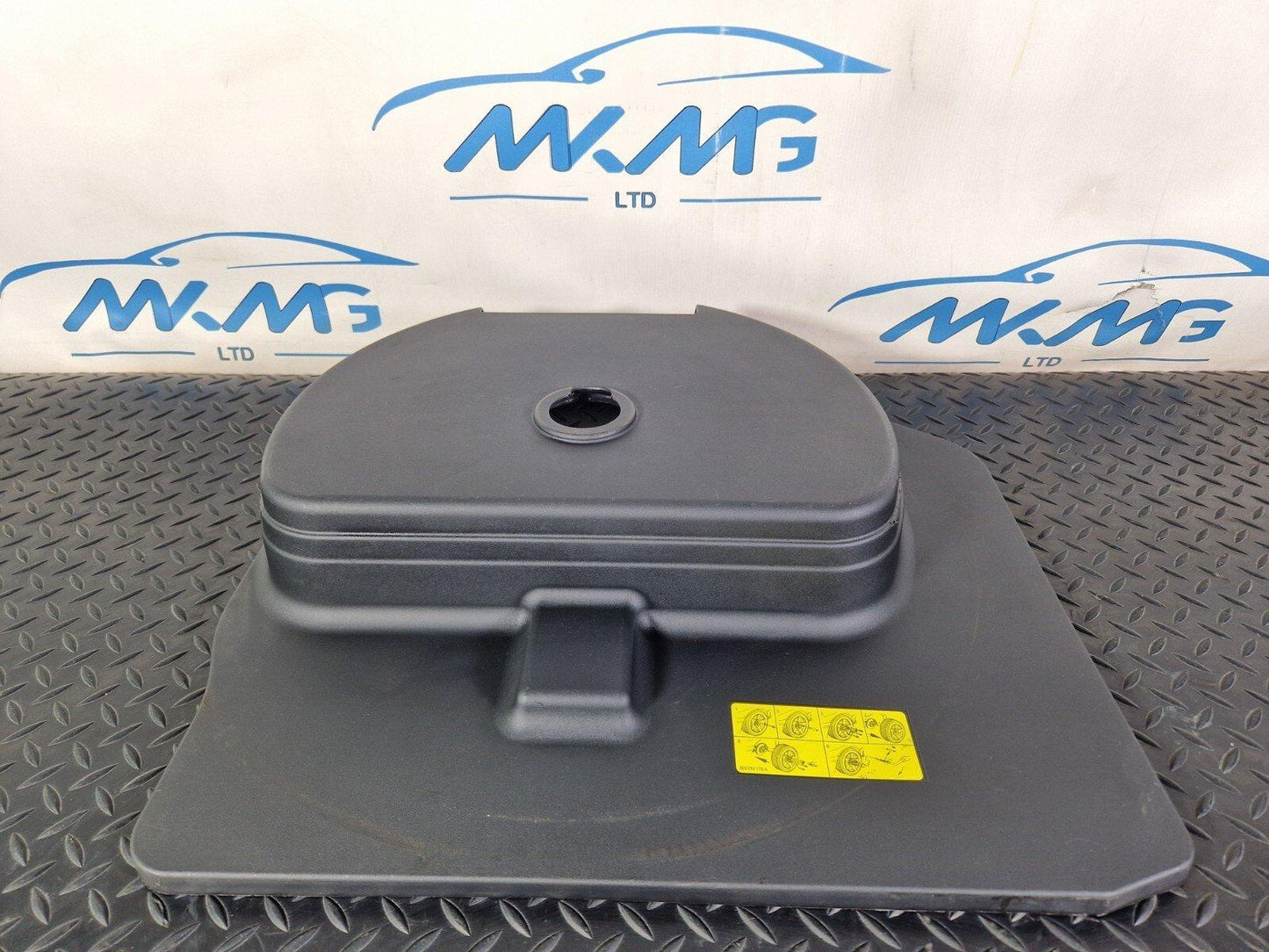 12-17 AUDI S5 CONVERTIBLE SPARE WHEEL TOOLKIT COVER 8T0012116B