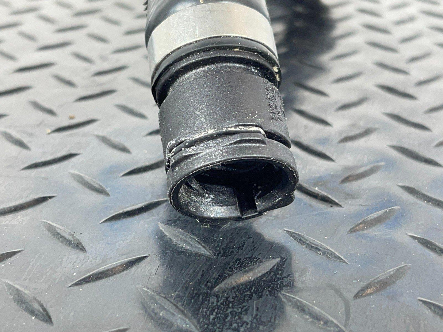 14-21 MERCEDES BENZ C350e W205 GENUINE COOLANT HOSE PIPE A2055010800