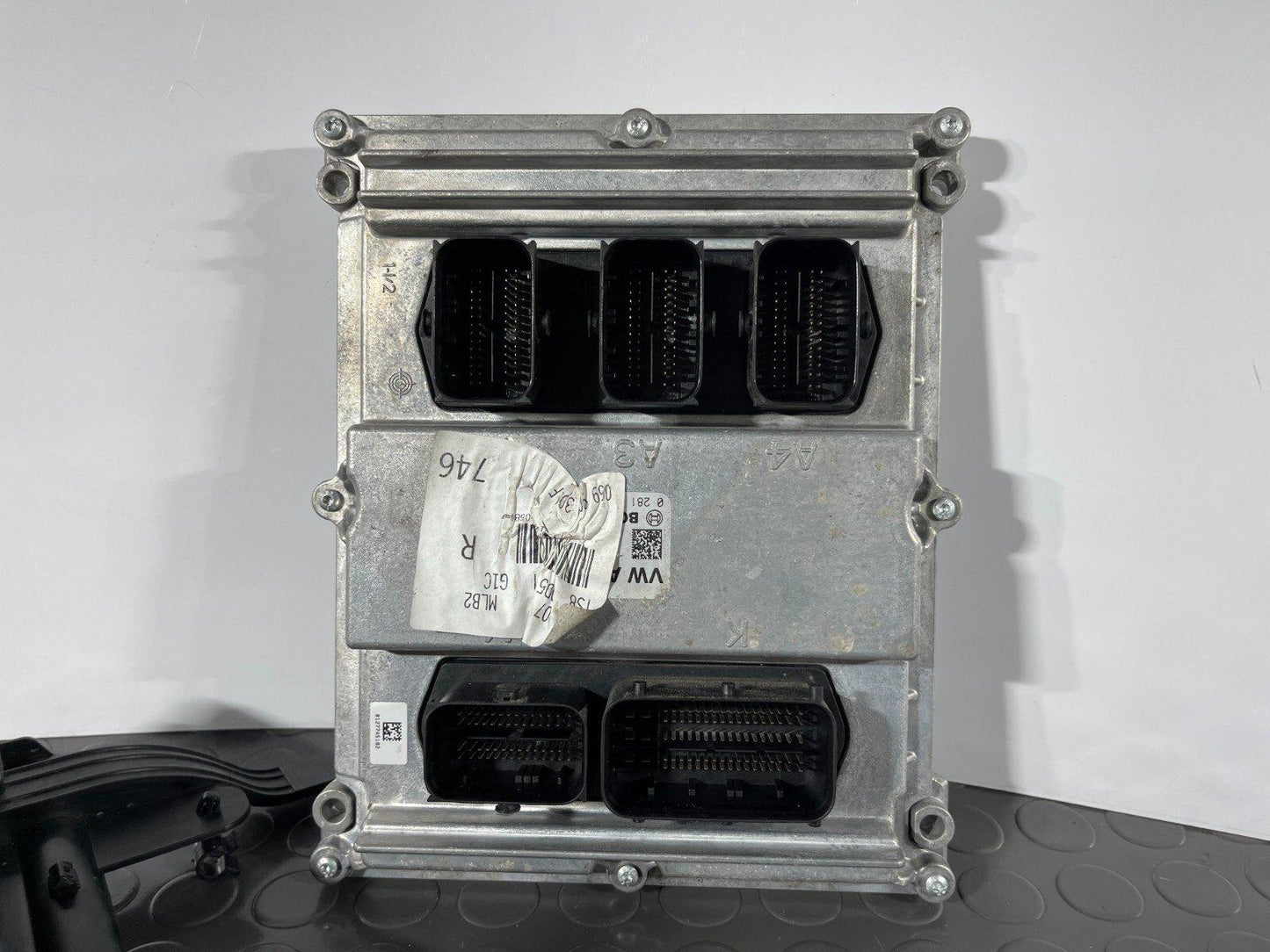16-19 AUDI A4 B9 ESTATE GENUINE ENGINE CONTROL UNIT ECU 059907309F 8W0907311