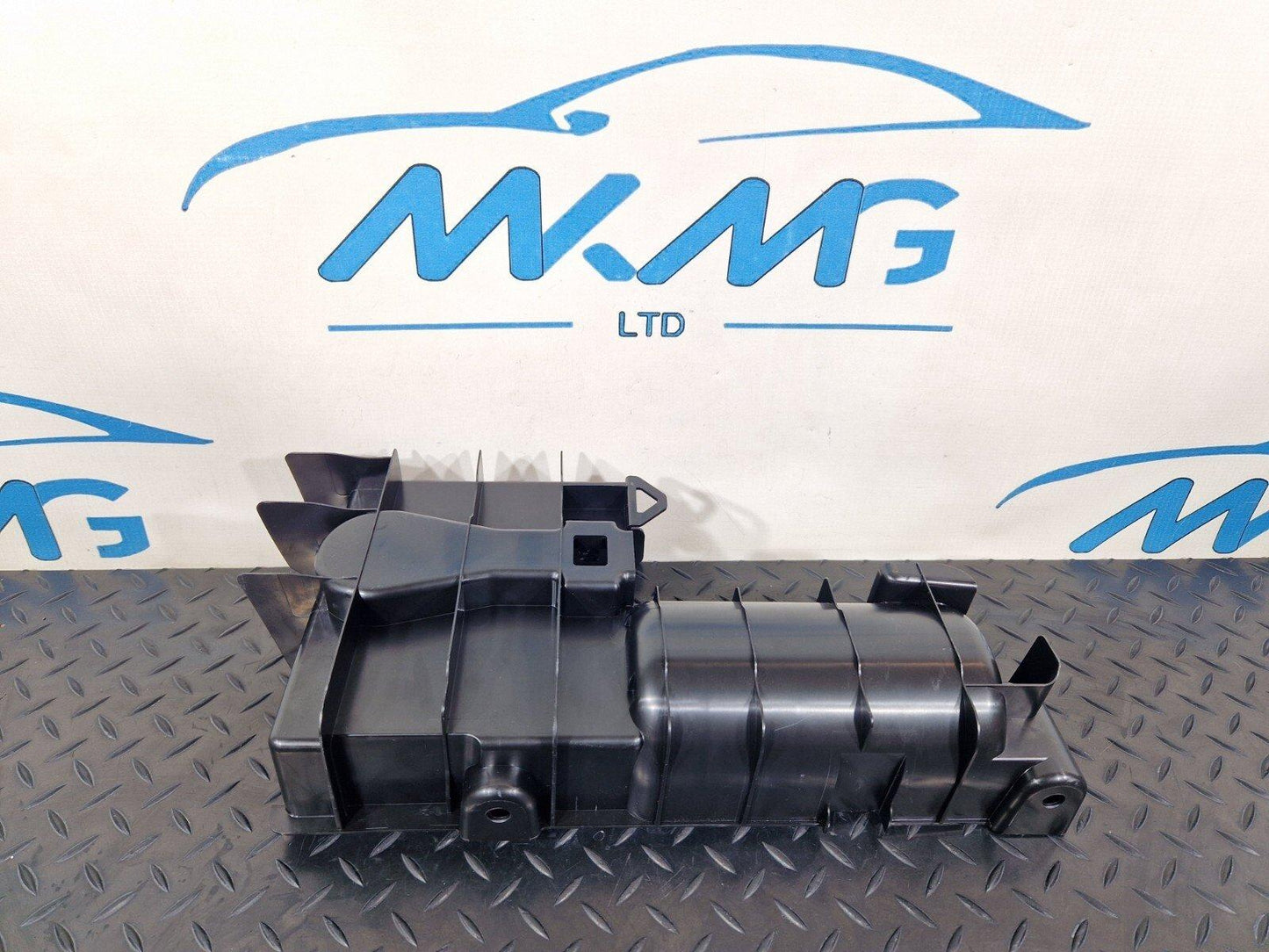 14-21 MERCEDES BENZ C200 W205 GENUINE TRUNK BOOT TOOL STORAGE TRAY A2058990014
