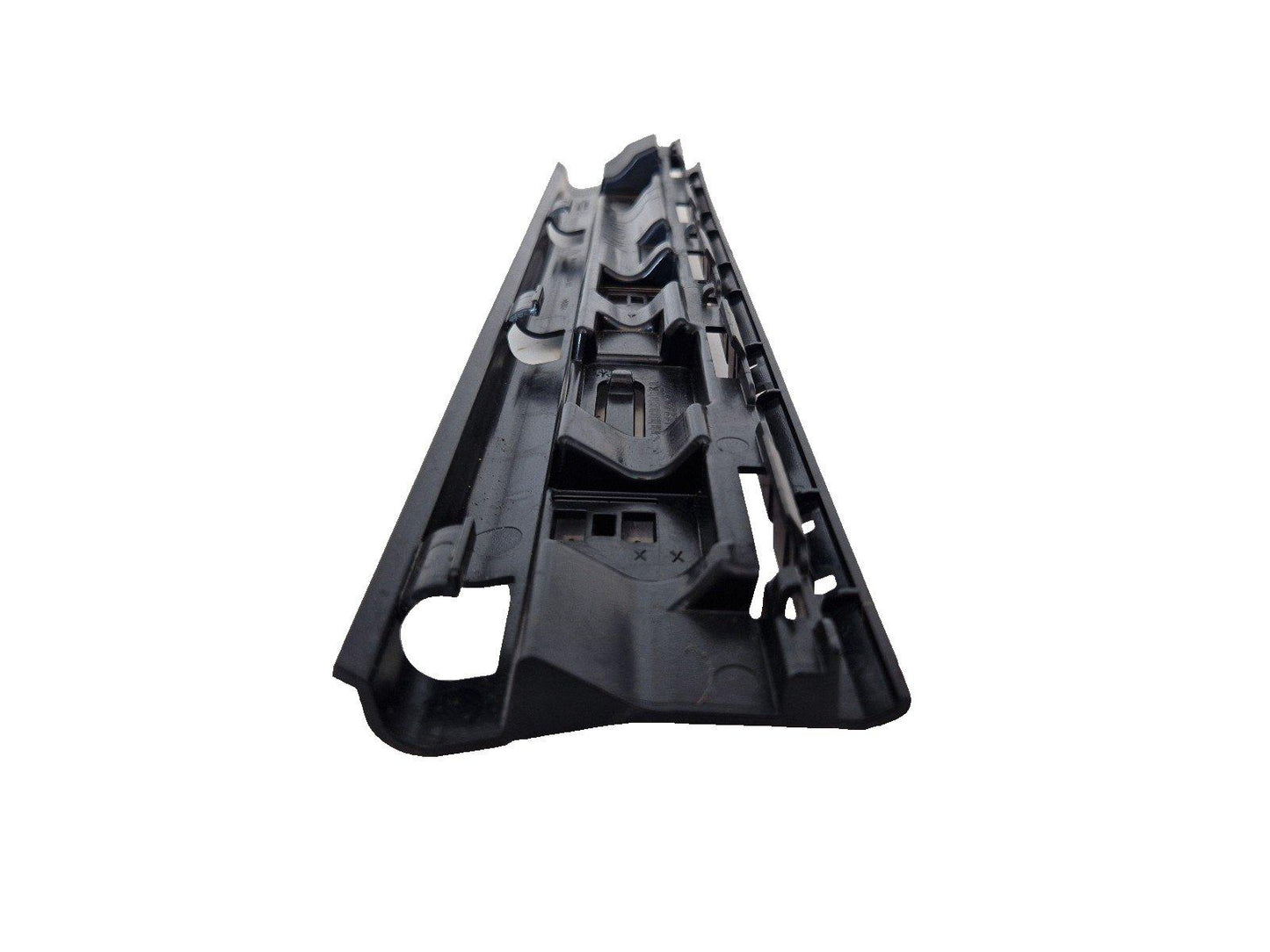 16-22 BMW X1 F48 SIDE SKIRT MOUNTING BRACKET CENTRE MIDDLE RIGHT SIDE 7332329