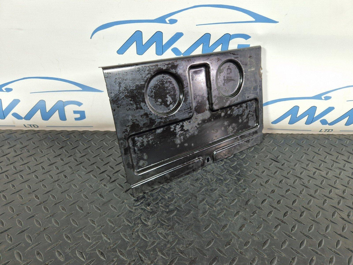 14-23 MERCEDES BENZ VITO W447 OEM CENTRE TOP SEAT BASE A4479112800